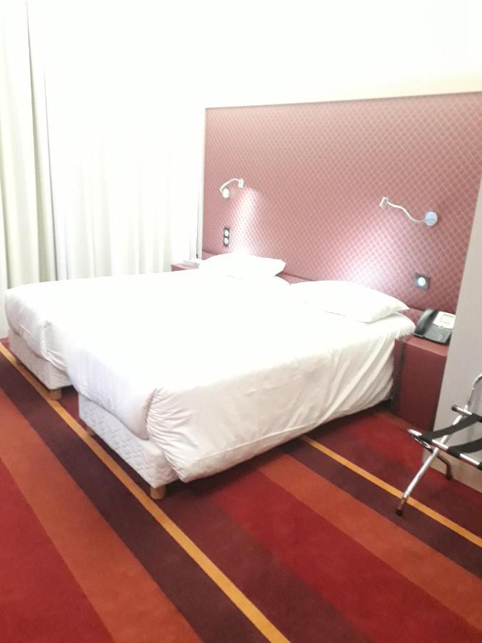 Hotel Le Шатобриан Экстерьер фото